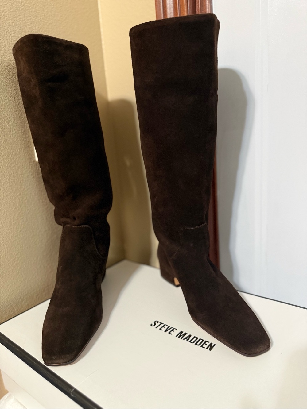 NWT Steve Madden Dantelle Brown Suede Tall Knee-High Boots - Size 8.5